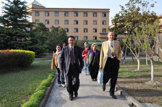 华东神学院接待富勒神学院访问团 华东神学院接待富勒神学院访问团